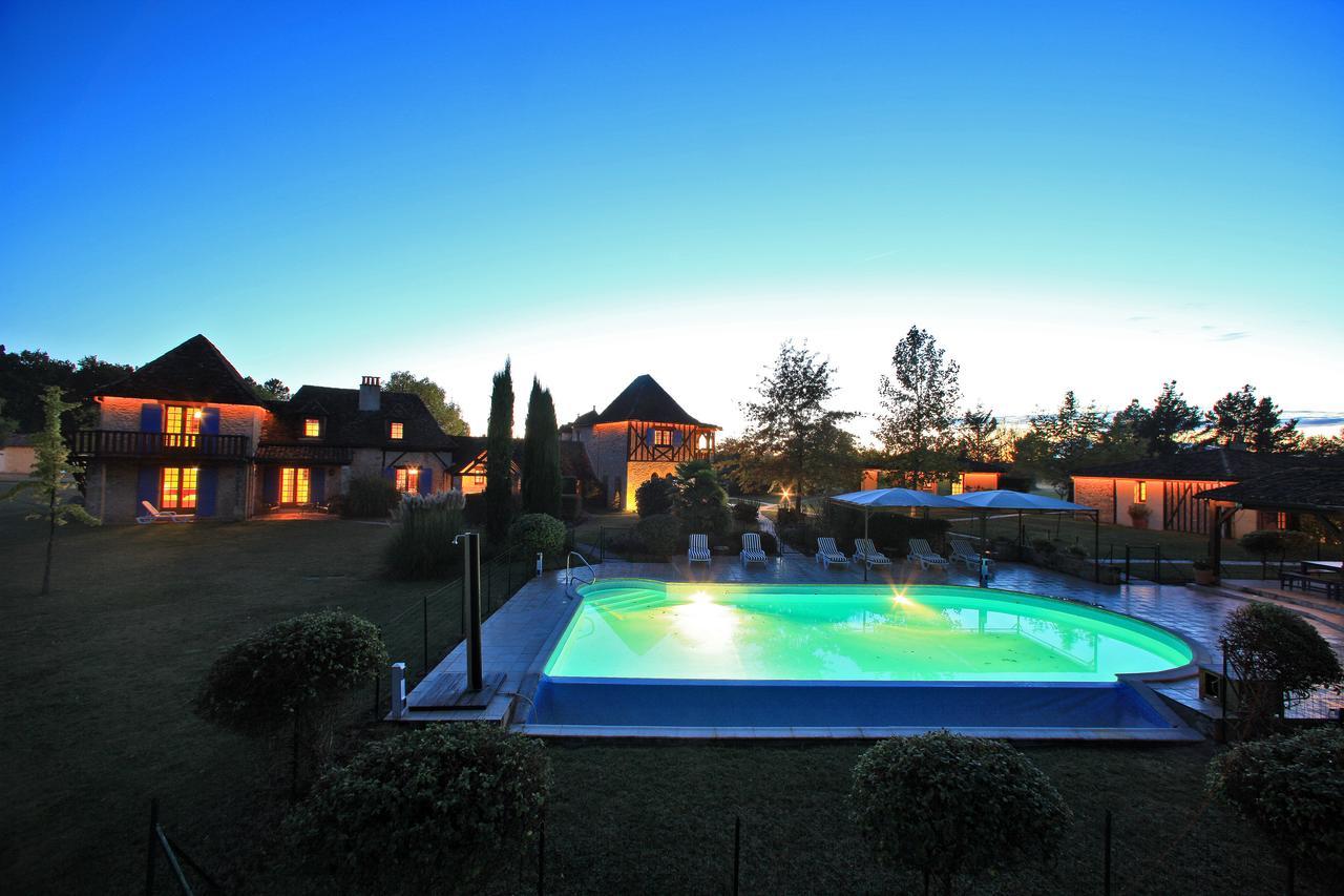 Au Jardin Fleuri Hotel Bosset Luaran gambar